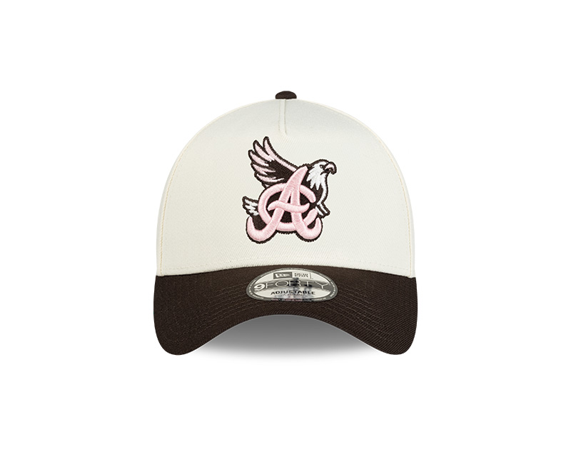 Águilas Cibaeñas 9Forty Adjustable Hat White with Pink Logo New Era - Image 3